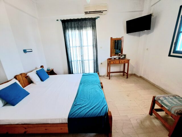 8078EFDF-033Α-4964-ΒΑ47-Α77758DF8352